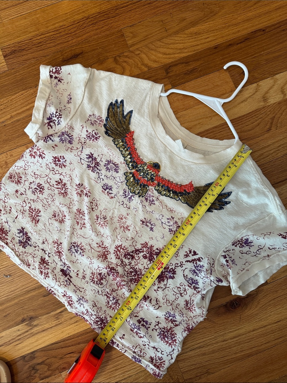 We The Free crop Cream Tee with sequined eagle size large - Picture 9 of 14